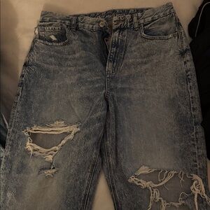 American Eagle Outfitters Women’s High Rise Distressed Blue Jeans